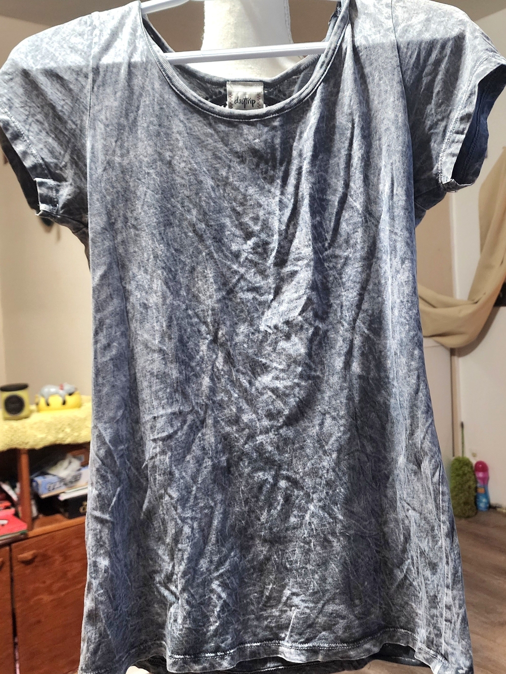 Daytrip Washed Navy Short Sleeve Tee W/ Cross Sz SM?